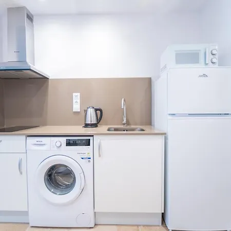 Apartament Confort 2 En Barri Port Maritim Lägenhet *