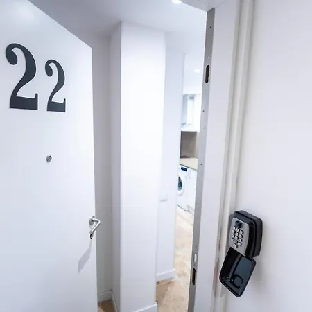 Apartament Confort 2 En Barri Port Maritim Lägenhet *